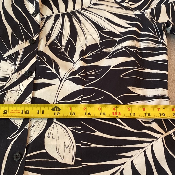 Chico’s - women’s tropical blouse. Size 2X - Picture 7 of 8